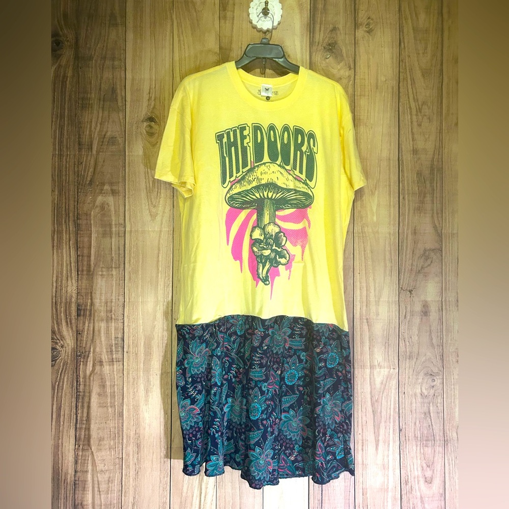 NWT The Doors Tshirt Dress